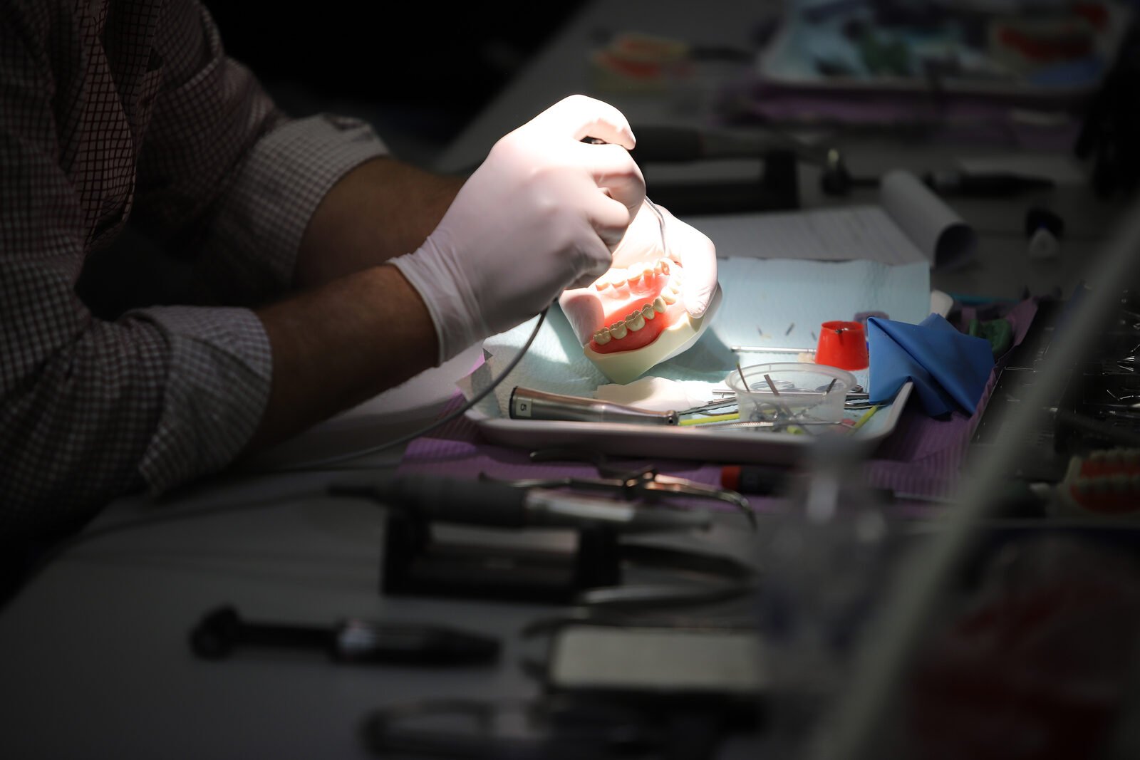 Hands-on training at an ADAQ quadrant dentistry course
